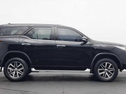 Toyota Fortuner 2.4 VRZ AT 2016 Hitam GARANSI 1 TAHUN UNTUK MESIN TRANSMISI DAN AC 2