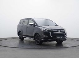 Toyota Kijang Innova V A/T Gasoline 2018 Hitam GARANSI 1 TAHUN UNTUK MESIN TRANSMISI DAN AC