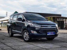 Toyota Kijang Innova V A/T BENSIN 2017, HITAM, KM 50rb, PJK 07-23,