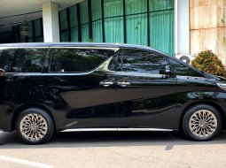 Lexus LM 350 2023 Hitam baru 4 Seater Executive VIP cash kredit proses bisa dibantu 6