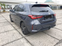 Honda City Hatchback New  City RS Hatchback CVT 2022 Abu-abu 6