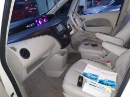 Mazda Biante 2.0 SKYACTIV A/T 2014 Siap Pakai 10