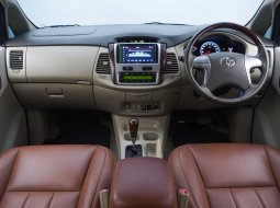  2013 Toyota KIJANG INNOVA V 2.0 12