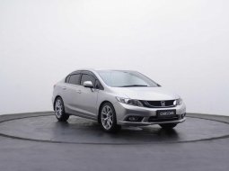  2015 Honda CIVIC 1.8 1