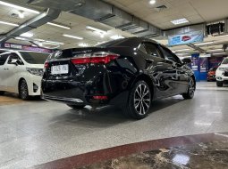 Toyota Corolla Altis  20171.8 Automatic km 30.000 5