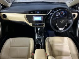 Toyota Corolla Altis  20171.8 Automatic km 30.000 16