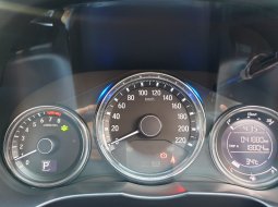 Honda city e at 2018 silver 7