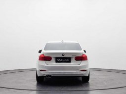  2018 BMW 3 20I (CKD) 2.0 22