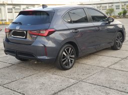 Honda City Hatchback New  City RS Hatchback CVT 2022 Abu-abu 3