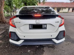 Honda Civic Hatchback RS 2018 Putih 2