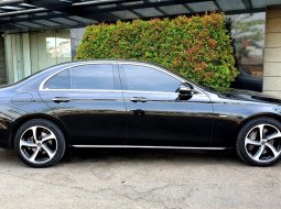 Mercedes-Benz E-Class E 300 SportStyle Avantgarde Line 2019 hitam 11rban mls dp 145 jt saja 4