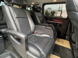 Mercedes-Benz V-Class V 220 2016 Hitam 14