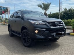 Toyota Fortuner 2.4 VRZ AT 2018 Hitam