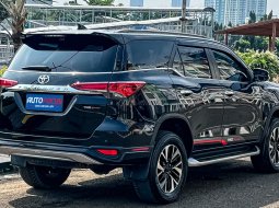 Toyota Fortuner 2.4 VRZ TRD At Tahun 2018 5