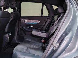 Mercedes-Benz GLC 200 AMG Line 2019 4