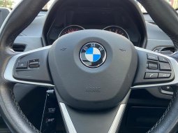 BMW X1 sDrive18i xLine 2017 Hitam 9