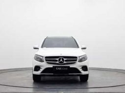 Mercedes-Benz GLC 200 2018 Putih MOBIL BEKAS BERKUALITAS BERGARANSI 1 TAHUN DP 70 JUTAAN 4