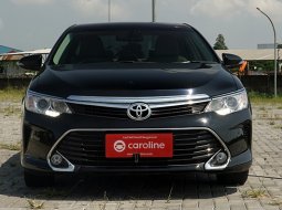 Toyota Camry V 2.5 AT 2018 HItam Metalik - Khusus Pembelian Credit 1