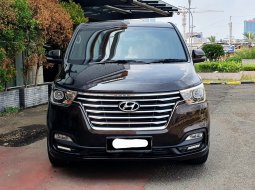 Hyundai H-1 Royale 2018 coklat km 56 rban record cash kredit bisa