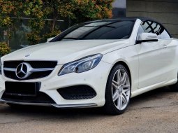 (Low Miles ) Mercedes Benz E250 Cabrio AMG Line (A207) CBU AT 2013 Putih 2