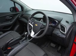 Chevrolet TRAX LTZ 2017 Merah 10