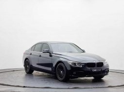 Jual mobil BMW 3 Series 2018