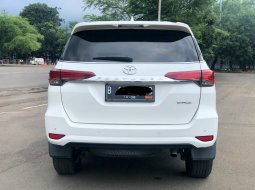 Toyota Fortuner VRZ At Putih 2016 4