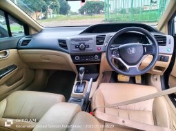 Honda Civic 1.8 Automatic 2013 6