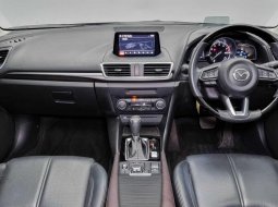 Jual mobil Mazda 3 Hatchback 2019 3