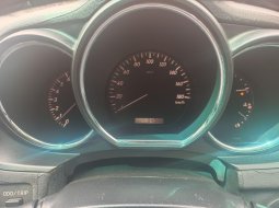 Toyota Harrier 2.4 at 7
