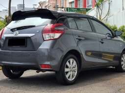 Jual mobil Toyota Yaris 2017 abu dp 15 jt km 58rban cash kredit proses bisa dibantu 6