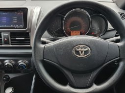 Jual mobil Toyota Yaris 2017 abu dp 15 jt km 58rban cash kredit proses bisa dibantu 13