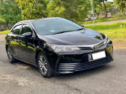 Toyota Corolla 1.6 Hitam 3