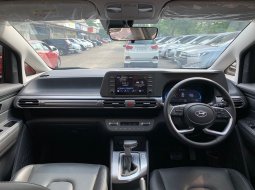 HYUNDAI STARGAZER 1.5 PRIME AT MATIC 2022 HITAM ISTIMEWA LIKE NEW 3
