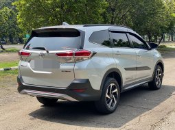 Toyota Rush S TRD 6
