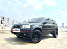 Ford Escape XLT Tahun 2005 Automatic Hitam 1