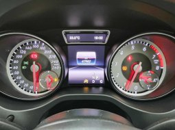 Mercedes-Benz CLA 200 AMG Line 2016 9