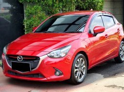 Mazda 2 R AT 2016 skyactive merah matic dp25jt cash kredit proses bisa dibantu 3