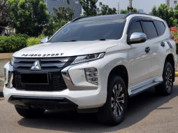 Km18rb Mitsubishi Pajero Sport NewDakar 4x2 A/T 2021 Putih sunroof pajak panjang cash kredit bisa 1