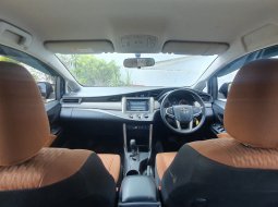 (Dp Murah)Toyota Kijang Innova V AT Bensin 2022 Hitam 16