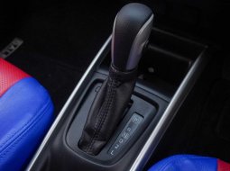 Suzuki Baleno Hatchback A/T 2019 Merah 7