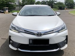 Toyota Corolla Altis V 1.8 AT 2017 DP15 2