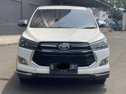 INNOVA VENTURER BENSIN AT 2017 PUTIH TERMURAH!!! 2