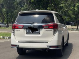 INNOVA VENTURER BENSIN AT 2017 PUTIH TERMURAH!!! 6