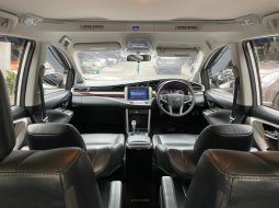 INNOVA VENTURER BENSIN AT 2017 PUTIH TERMURAH!!! 8