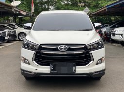 Toyota Kijang Innova Venturer bensin
