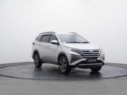 Daihatsu Terios R 1.5 M/T 2018 SUV 1