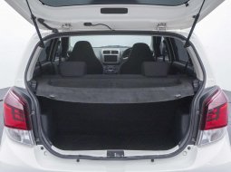 Daihatsu Ayla 1.2L R MT DLX 2018 Hatchback 12