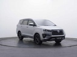Toyota Kijang Innova V 2021 Silver