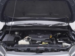 Toyota Kijang Innova 2.4V 2018 Abu-abu 8
